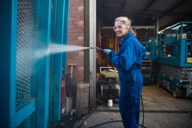 Why Choose Our Certified Pressure Washing Experts for Your Project Needs in Altamont, KS?